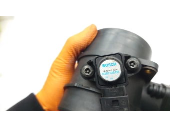 PRZEPŁYWOMIERZ POWIETRZA MERCEDES 2.7 CDI W203 W211 0281002535