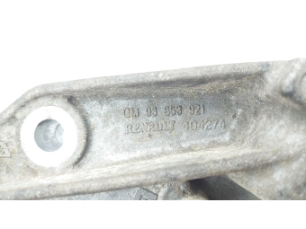 ŁAPA PODUSZKI SILNIKA OPEL VIVARO, RENAULT TRAFIC 1.9, 2.0 DCI 93853921