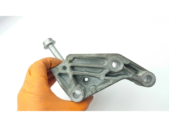 ŁAPA PODUSZKI SILNIKA OPEL VIVARO, RENAULT TRAFIC 1.9, 2.0 DCI 93853921