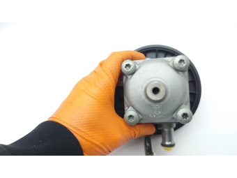 POMPA WSPOMAGANIA VOLVO 2.4 D5 01-11