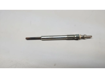 ŚWIECA ŻAROWA OEM FIAT NGK 1.3 MULTIJET FIAT, OPEL CDTI, EU5 4.3V 55210051