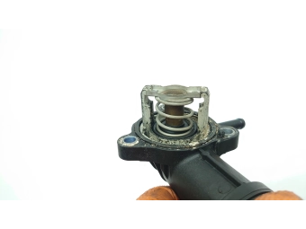 TERMOSTAT Z OBUDOWĄ DOBLO PUNTO FREMONT 1.6, 2.0 JTD COMBO INSIGNIA 0428741