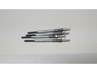 ŚWIECA ŻAROWA KOMPLET 4 SZT. NGK Y8003J FIAT, OPEL, 1.3 JTD, CDTI EU4 11V Y8003J