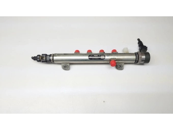 LISTWA WTRYSKOWA COMMON RAIL + ZAWÓR i CZUJNIK FIAT 1.9JTDM, OPEL1.9 CDTI, SAAB 1.9 TID 150KM 0445214117