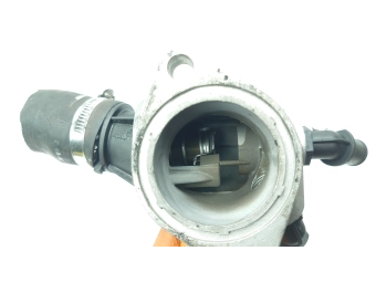 TERMOSTAT Z OBUDOWĄ PUNTO CROMA, ALFA 159 1.9 JTDM ZAFIRA VECTRA 55202510