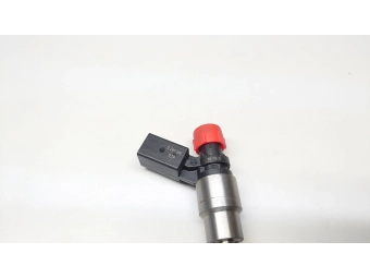 WTRYSKIWACZ BOSCH VW AUDI SEAT SKODA 2.0 TFSI 185-200KM 0261500039