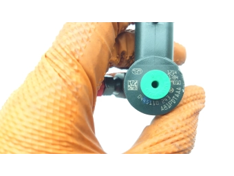 WTRYSKIWACZ BOSCH 0445110243 FIAT 1.9 JTDM OPEL 1.9 CDTI SAAB 1.9 TiD SPRAWDZONY