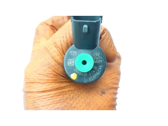 WTRYSKIWACZ BOSCH 0445110276 OPEL ASTRA, VECTRA, ZAFIRA 1.9 CDTI SAAB TEST