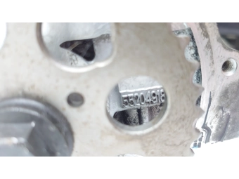 WAŁKI ROZRZĄDU POKRYWA ZAWORÓW FIAT OPEL 1.3 MJET 55204918