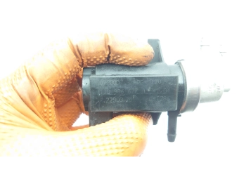 ELEKTROZAWÓR PODCIŚNIENIA TURBO AUDI SEAT SKODA VW 1.9/2.0 TDI 1J0906627A