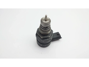 ZAWÓR REGULACJI CIŚNIENIA PALIWA CR BOSCH FIAT SAAB OPEL 1.9 150 0281002507