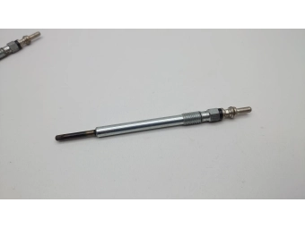 ŚWIECA ŻAROWA NGK YE12 VOLVO 2.4 D5 V70, S60 XC90 NGKYE12