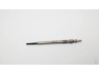 ŚWIECA ŻAROWA BERU OE VOLVO 2.4 D5 V70, S60 XC90 276002402