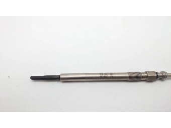 ŚWIECA ŻAROWA BERU OE VOLVO 2.4 D5 V70, S60 XC90 276002402