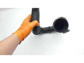 PRZEWÓD RURA WĄŻ INTERCOOLERA TURBO TRAFIC 2.0DCI, VIVARO CDTI 8200470985