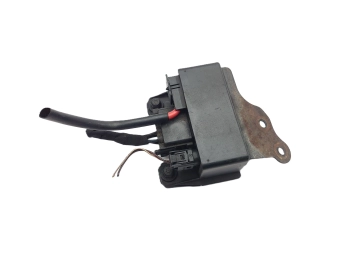 PRZEKAŹNIK ŚWIEC ŻAROWYCH Z UCHWYTEM MERCEDES W203 W638 2.2 CDI 2104400581