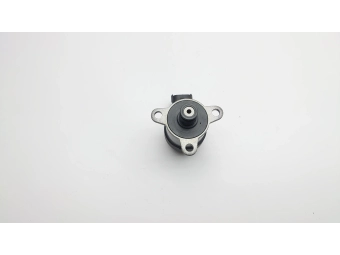 NOWY ZAWÓR REGULACJI CIŚNIENIA PALIWA CR VOLVO V70 S60 XC90 2.4 D5 0928400625