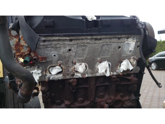 SILNIK SŁUPEK VW TRANSPORTER T5 T6 2.0 TDI CAA NISKI PRZEBIEG 123 TYSIĄCE KM