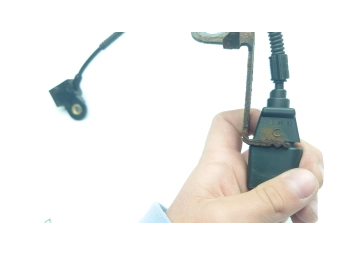 CZUJNIK POŁOŻENIA WAŁKA ROZRZĄDU AUDI, VW T5, T6 PASSAT B7 2.0 TDI 9805940