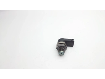CZUJNIK CIŚNIENIA PALIWA BOSCH BMW M47 E87 E64 E90 E46 E83 E60 0281002497