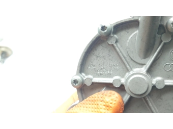 VACUM POMPA PRÓŻNIOWA VW LT 28 35 46 TRANSPORTER T4 VOLVO 2.5TDI 074145100D