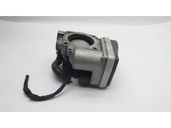 PRZEPUSTNICA KLAPA GASZĄCA AUDI A3 SEAT SKODA VW PASSAT 2.0 FSI 06F133062