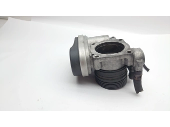 PRZEPUSTNICA KLAPA GASZĄCA AUDI A3 SEAT SKODA VW PASSAT 2.0 FSI 06F133062