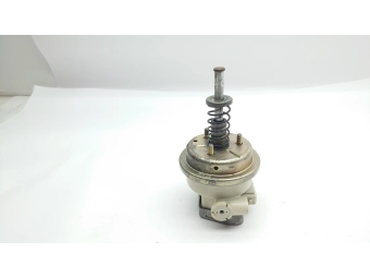 NASTAWNIK BIEGU JAŁOWEGO WOLNYCH PIERBURG 2EE VW GOLF II AUDI 80 7.21178.15