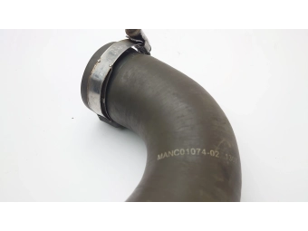 PRZEWÓD RURA INTERCOOLERA RENAULT TRAFIC 2.5 DCI OPEL VIVARO 8200443620