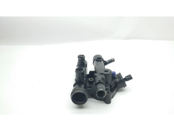 OBUDOWA TERMOSTATU RENAULT TRAFIC MASTER VIVARO MOVANO 2.5 DCI 8200709149