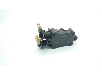 POMPA NISKIEGO CIŚNIENIA MERCEDES 2.7 SPRINTER, W220 W461 W210 A6110900250