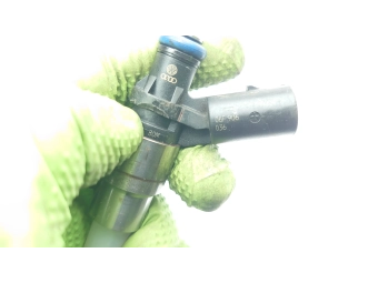 WTRYSKIWACZ PALIWA WTRYSK AUDI SEAT SKODA VW VAG 2.0 FSI BLR BVY 0261500014