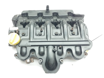 POKRYWA ZAWORÓW KOLEKTOR SSĄCY RENAULT MASTER, OPEL MOVANO 2.2 2.5 DCI, CDTI 8200277372 DELIKATNIE USZKODZONA