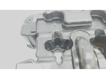 POKRYWA ZAWORÓW KOLEKTOR SSĄCY RENAULT MASTER, OPEL MOVANO 2.2 2.5 DCI, CDTI 8200277372 DELIKATNIE USZKODZONA