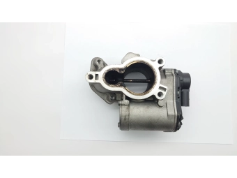 ZAWÓR EGR TRAFIC 2.0 DCI, VIVARO 2.0 CDTI PRIMASTAR X-TRIAL 8200327004