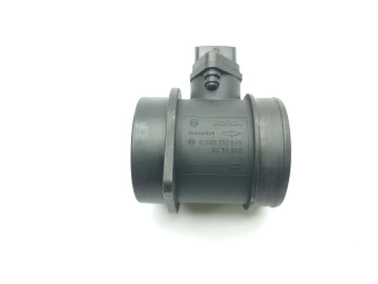 PRZEPŁYWOMIERZ POWIETRZA VOLVO S60, V70, S80, XC90 2.4T 2.5T 2.9 0281218045