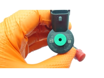 WTRYSKIWACZ BOSCH 0445110270 OPEL ANTARA 2.0 CDTI CAPTICA, CRUZE, 2.0 SPRAWZONY