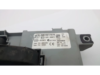 MODUŁ BSI SKRZYNKA BEZPIECZNIKÓW FIAT DOBLO II III OPEL COMBO D 00519217570