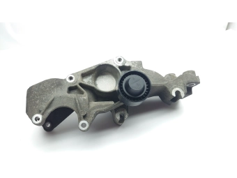 ŁAPA SILNIKA MOCOWANIE WSPORNIK TRAFIC II VIVARO 2.0 DCI 8200741758