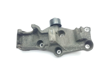 ŁAPA SILNIKA MOCOWANIE WSPORNIK TRAFIC II VIVARO 2.0 DCI 8200741758