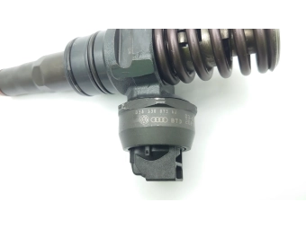 POMPOWTRYSKIWACZ 1.9 TDI 038130073AJ