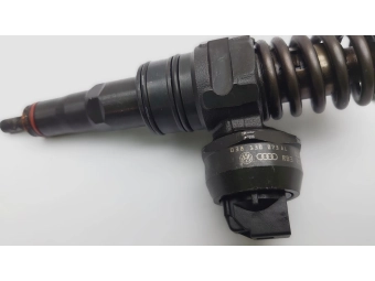 POMPOWTRYSKIWACZ VW GOLF, PASSAT, AUDI A3, A4, A6,SEAT 1.9 TDI 038130073AL