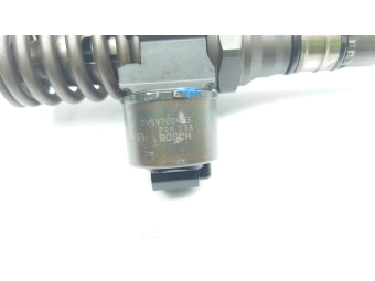 POMPOWTRYSKIWACZ 2.0 TDI 03G130073B 0414720403