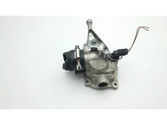TERMOSTAT Z OBUDOWĄ MERCEDES W211, W203, W204, W211 2.2 2.7 CDI A6462000915