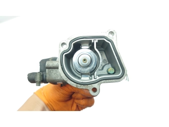 TERMOSTAT Z OBUDOWĄ MERCEDES W211, W203, W204, W211 2.2 2.7 CDI A6462000915