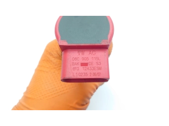 CEWKA ZAPŁONOWA AUDI A4, A6 A8 1.8 T, 2.0 ALT, 3.0 ASN, AVK, BBJ 06C905115L