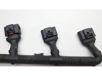 OSŁONA PRZEWODÓW CEWEK ZAPŁONOWYCH VW PASSAT AUDI A4, A6 2.0 ALT 3B0971824C