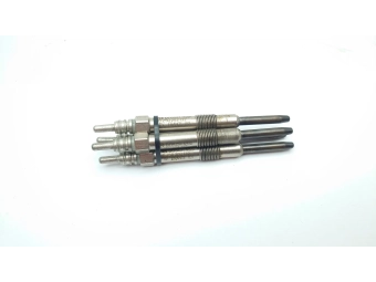 ŚWIECA ŻAROWA BOSCH KOMPLET FIAT 1.9 JTD, OPEL 1.9 CDTI SAAB 1.9 0250202132