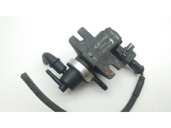 ELEKTROZAWÓR PODCIŚNIENIA TURBO VW TRANSPORTER 2.5 TDI PASSSAT A4 1.9 TDI 1H0906627