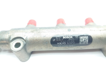 LISTWA WTRYSKOWA COMMON RAIL + CZUJNIK VOLVO V70 S60 XC90 2.4 D5